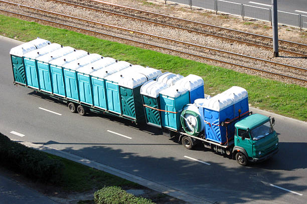Best Porta potty delivery and setup  in Strawberry Plains, TN